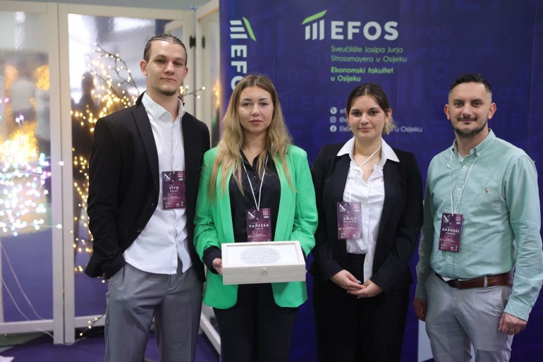 Vito, Emily, Vanessa i Emanuel