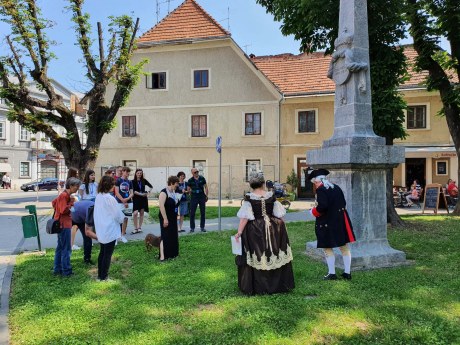 kostimirane ture_turisti_turizam