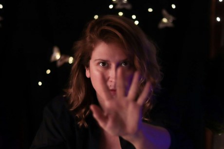 žena_ruka_ilustracija